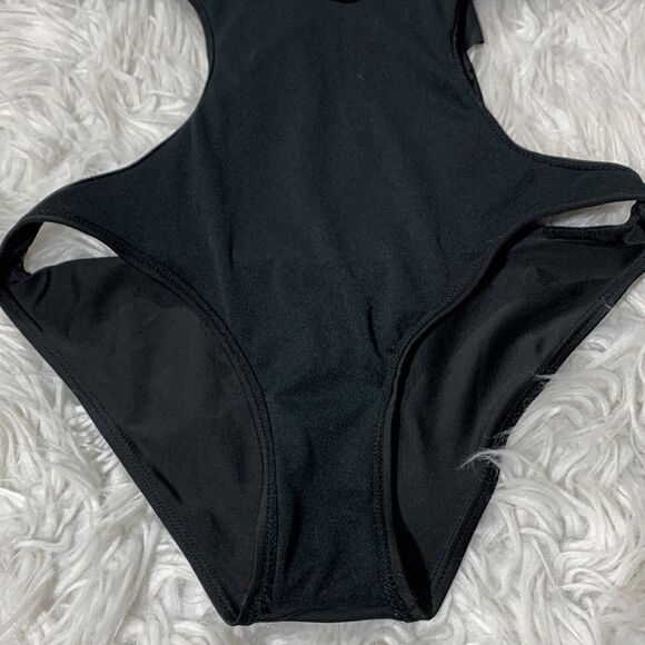 ONE PIECE swimsuit plunging Vneck ruffles tie at neck back strap sz L - Picture 5 of 8